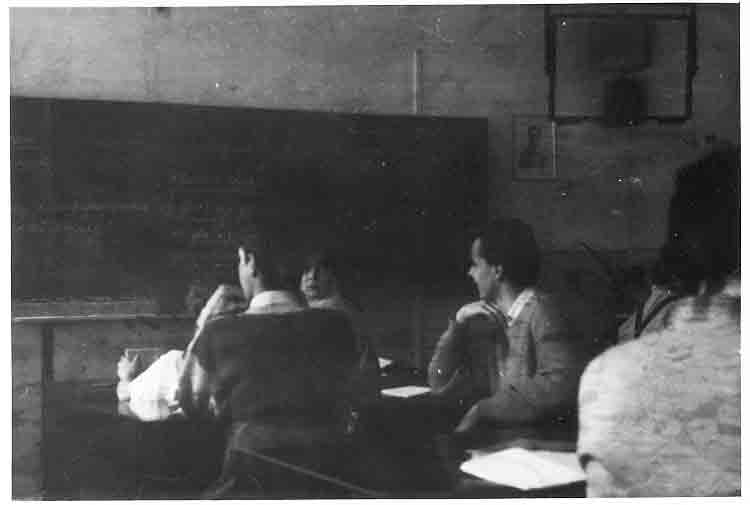 If picture is not shown here, it probably doesnot exist for this quality ... (choose another quality)