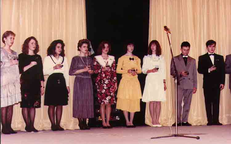 If picture is not shown here, it probably doesnot exist for this quality ... (choose another quality)