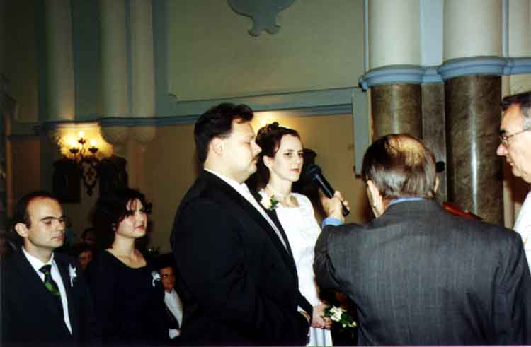 If picture is not shown here, it probably doesnot exist for this quality ... (choose another quality)