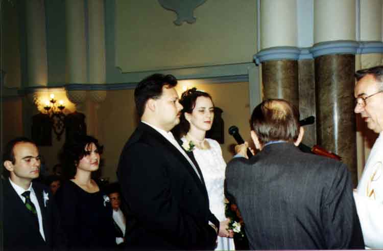 If picture is not shown here, it probably doesnot exist for this quality ... (choose another quality)