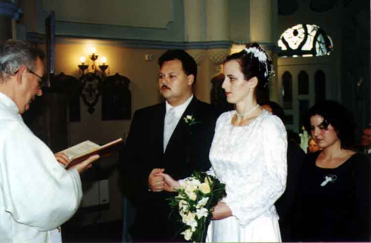 If picture is not shown here, it probably doesnot exist for this quality ... (choose another quality)