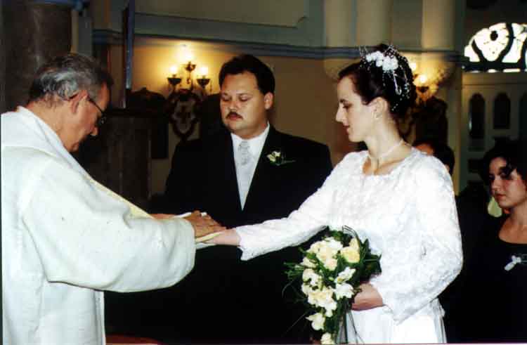 If picture is not shown here, it probably doesnot exist for this quality ... (choose another quality)