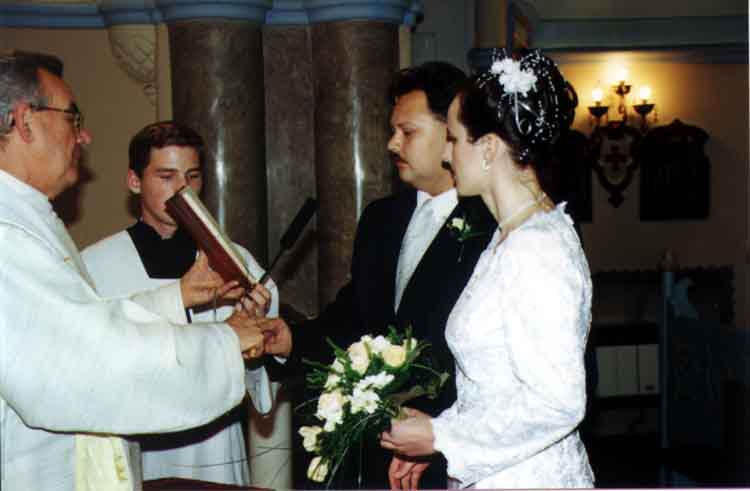 If picture is not shown here, it probably doesnot exist for this quality ... (choose another quality)