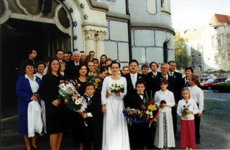 If picture is not shown here, it probably doesnot exist for this quality ... (choose another quality)