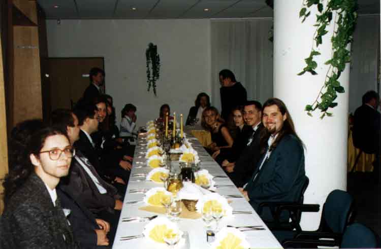 If picture is not shown here, it probably doesnot exist for this quality ... (choose another quality)