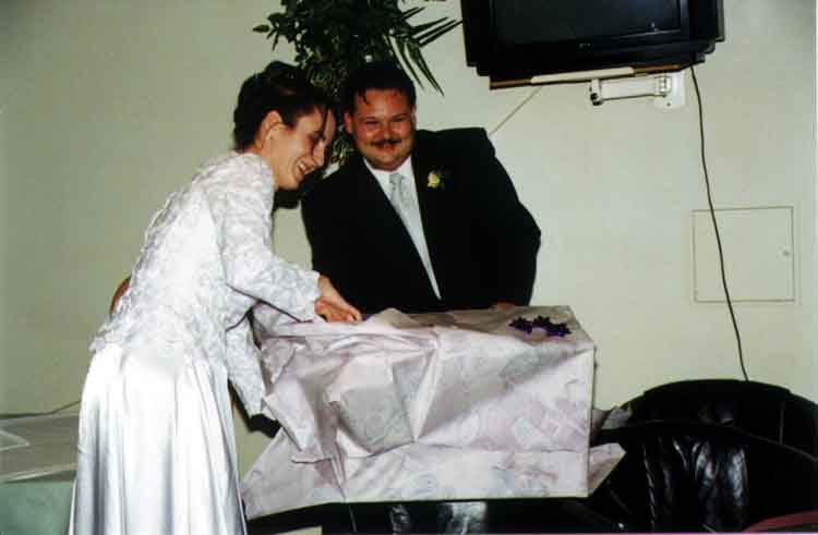 If picture is not shown here, it probably doesnot exist for this quality ... (choose another quality)