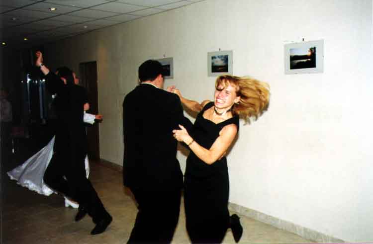 If picture is not shown here, it probably doesnot exist for this quality ... (choose another quality)