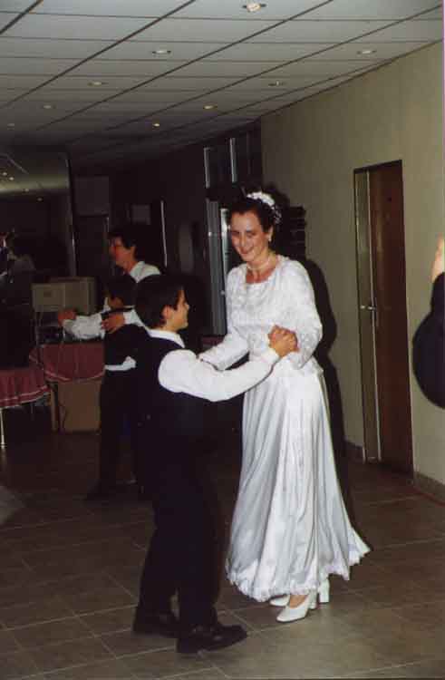 If picture is not shown here, it probably doesnot exist for this quality ... (choose another quality)