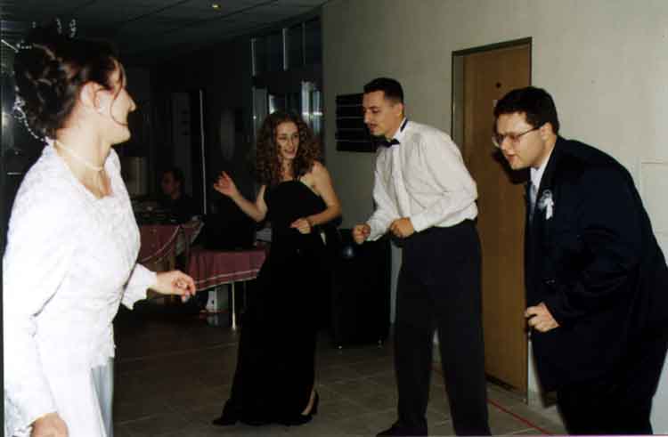 If picture is not shown here, it probably doesnot exist for this quality ... (choose another quality)