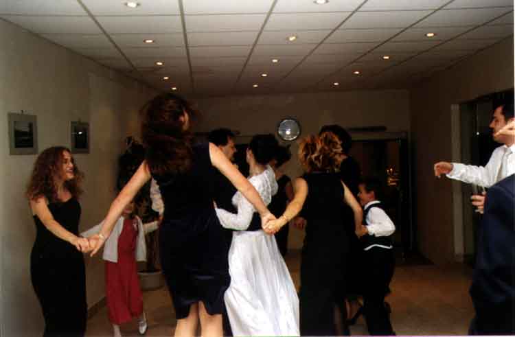 If picture is not shown here, it probably doesnot exist for this quality ... (choose another quality)