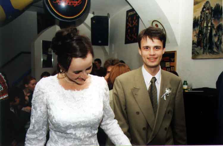 If picture is not shown here, it probably doesnot exist for this quality ... (choose another quality)