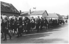 1983_06_06_jan_hluchan_pohreb_15.jpg: 109k (2002-12-27 17:25)