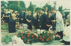 1995_06_12_anna_hluchanova_pohreb_03.jpg: 180k (2002-12-27 16:51)