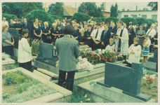 1995_06_12_anna_hluchanova_pohreb_04.jpg: 161k (2002-12-27 16:51)