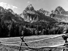 black_and_white_teton_mountains_wyoming.jpg: 298k (2011-03-10 22:05)