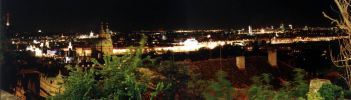 Panoráma Prahy z Pražského hradu. (spojené z dvoch snímkov)